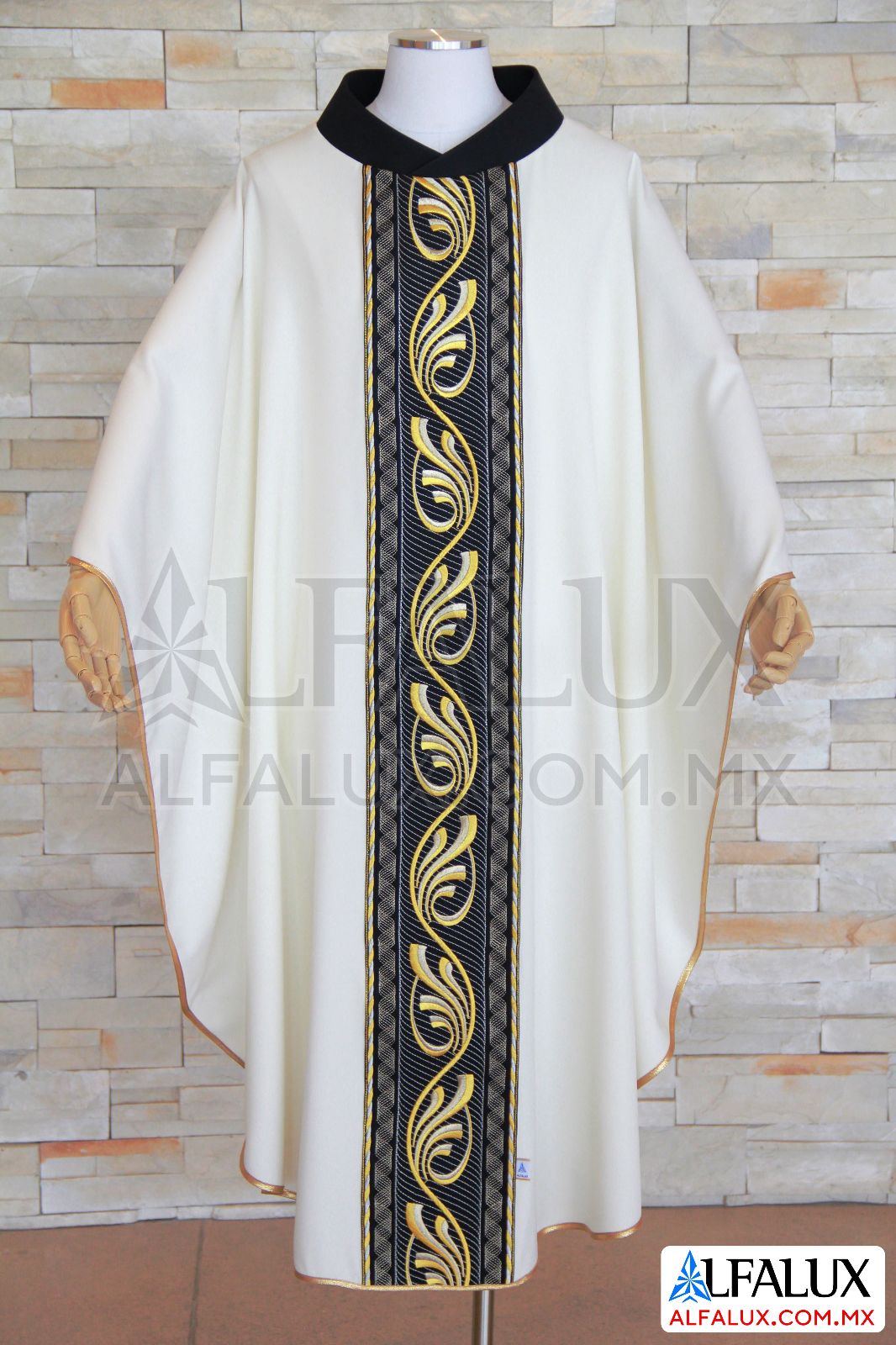 01 FUENTE Casulla Alfalux Blanco Negro Central 200 (1)